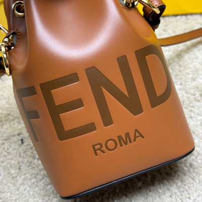 フェンディバッグ内部構造